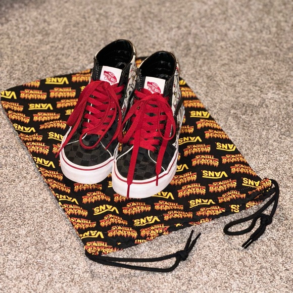 Vans X Stranger Things Customs Sk8-Hi Size 5 - Picture 4 of 7